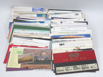 Lot 1346 - Stamps; A selection of GB presentation packs...