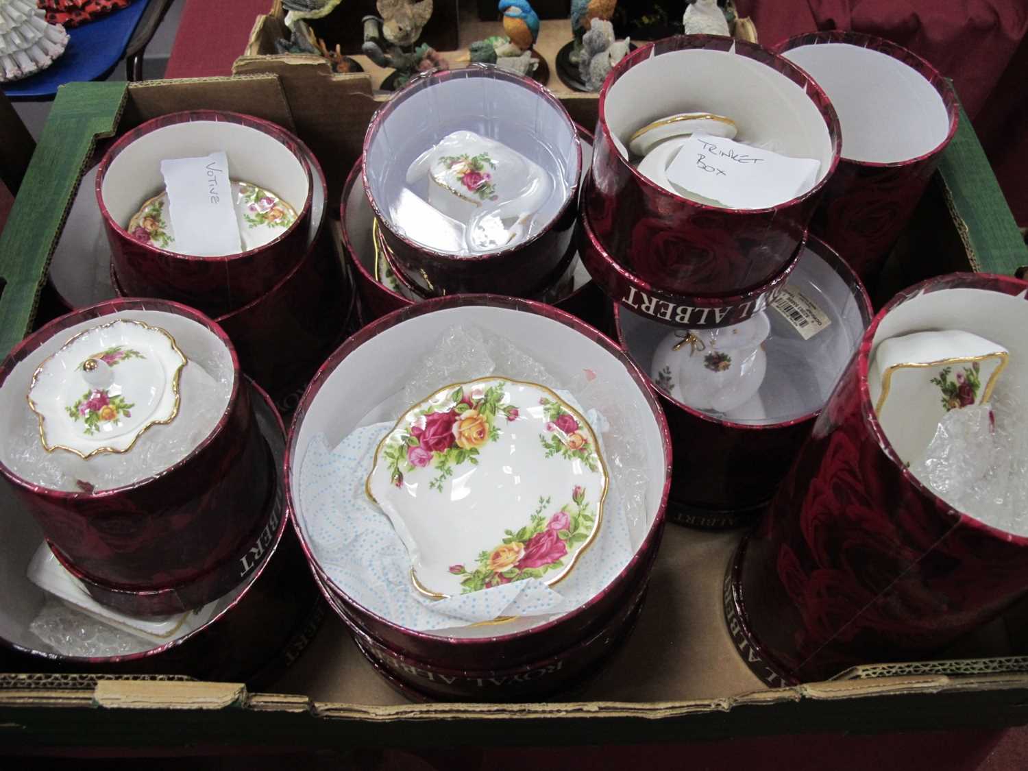 Lot 1177 - Royal Albert 'Old Country Roses' Bell, dishes,...