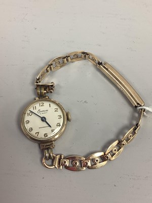 Lot 234 - Chateau; A 9ct Gold Cased Ladies Wristwatch,...