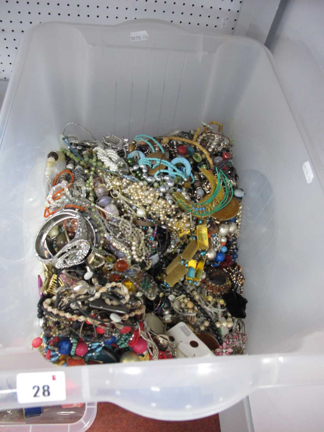 Lot 28 - Assorted Costume Jewellery, including brooches,...