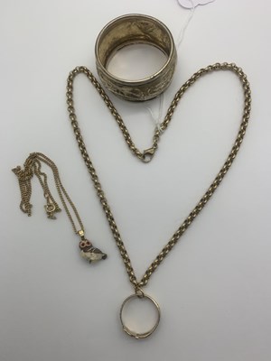 Lot 556 - A 9ct Gold Belcher Link Chain, suspending a...