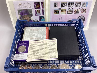 Lot 50 - GB Commemorative Coins, includes QEII coin...