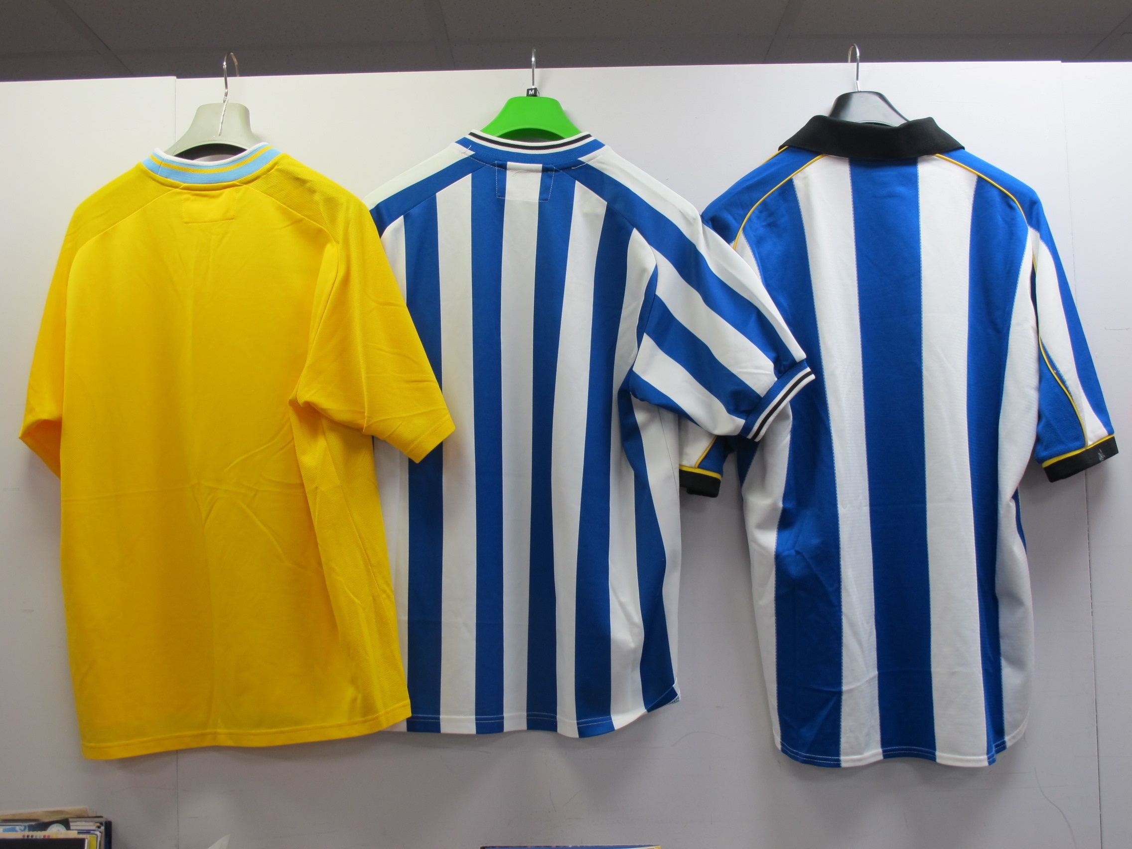 PUMA - シェフィールドウェンズデイ　チュッパチャップス　セット Lot 324 - Sheffield Wednesday Puma Early 2000s Short