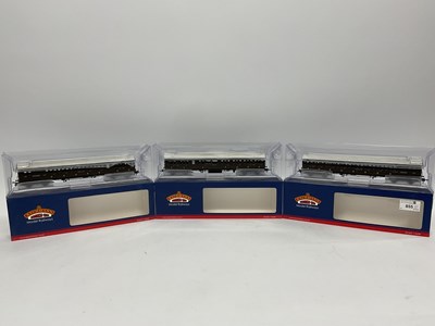 Lot 855 - Set of three boxed Bachmann 00 gauge SECR...