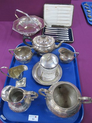 Lot 40 - A Cased Set of Six Hallmarked Silver Handled...