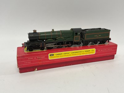 Lot 754 - A Hornby Dublo 'OO' Gauge'/4mm Ref No 2221 Two...
