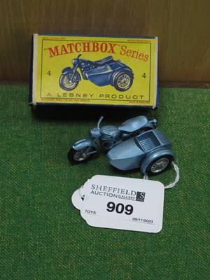 Lot 909 - A Boxed Matchbox Series No.4 Triumph...