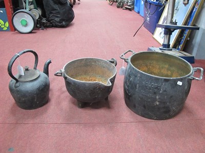 Lot 1162 - Holcroft 24 Pint Cast Iron Pan, kettle and...