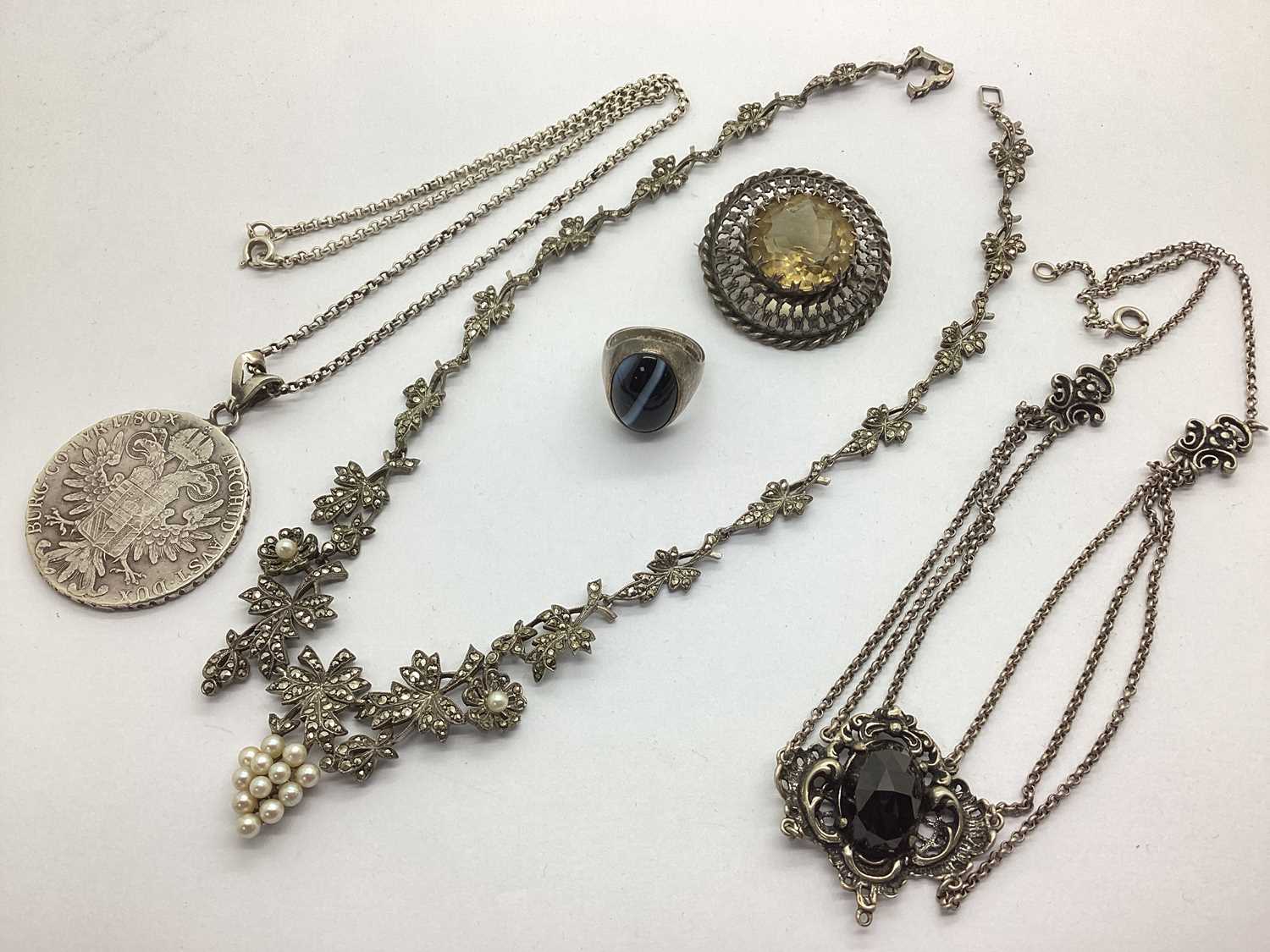 Lot 155 - A Freshwater Pearl Bead and Marcasite Inset...