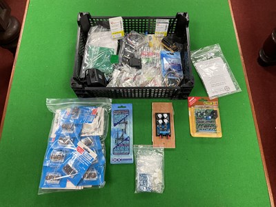 Lot 520 - A quantity of model railway electronic and...