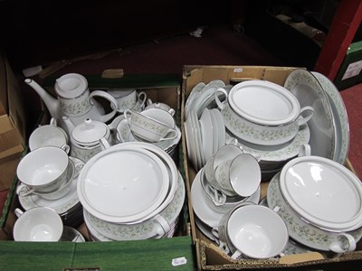 Lot 1033 - Noritake 'Savannah' Large Dinner Tea-Coffe...