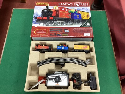 Lot 687 - A boxed Hornby 00 gauge train set "Santa's...