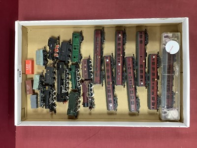 Lot 783 - Six British N gauge locomotives by Grafar and...
