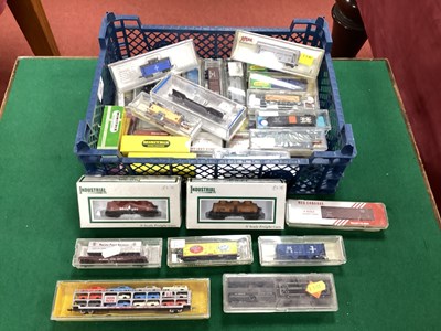 Lot 669 - Approximately thirty-six boxed N gauge US...