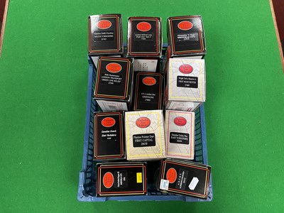 Lot 489 - Eleven 1:76 Scale Diecast Model Buses by EFE...