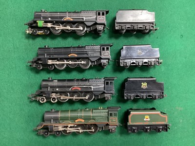 Lot 607 - Four Triang 00 gauge Princess class...