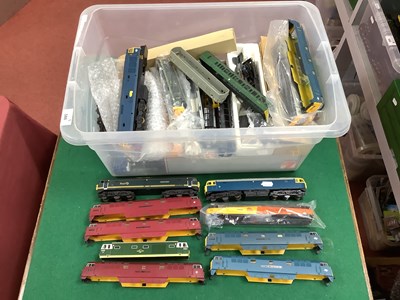 Lot 588 - Approximately Twenty 'OO' Gauge/4mm Diesel...