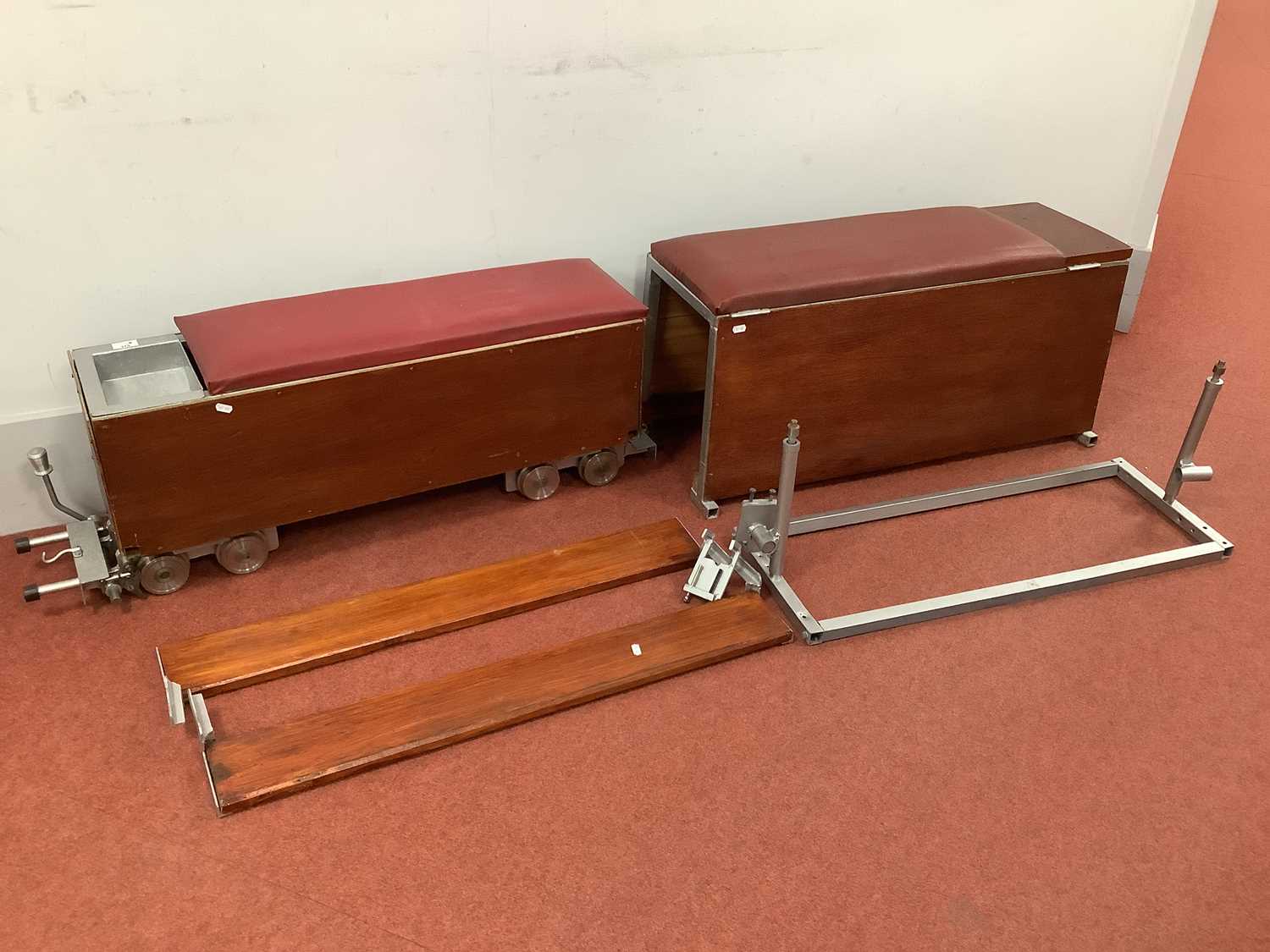 Lot 313 - A 5 Inch Gauge Driving Truck, both high and...