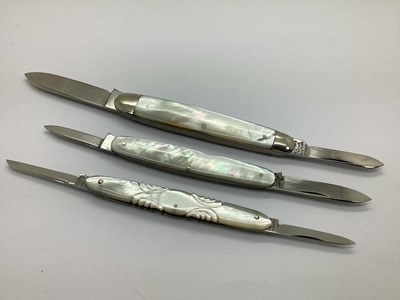 Lot 428 - Decorative Two Blade Folding Pen / Quill Knife,...