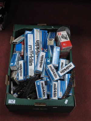 Lot 790 - A good quantity of Marklin HOg track,...