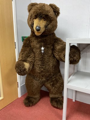 Lot 330 - A Large Modern Steiff Studio Brown Bear...