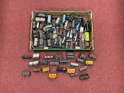 Lot 427 - Approximately ninety-four 00 gauge wagons by...