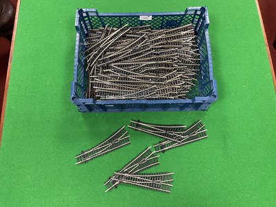 Lot 537 - Approximately seventy 00 gauge points by...