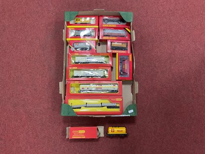Lot 399 - Twelve boxed Hornby and Triang-Hornby 00 gauge...