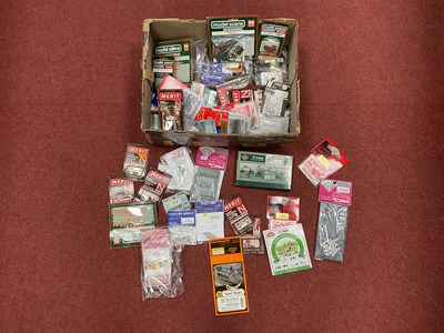 Lot 435 - A large quantity of British N gauge scenic...