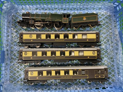 Lot 521 - A Lima 00 gauge King Class locomotive "King...