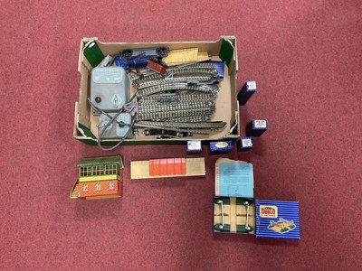 Lot 417 - A Quantity of Hornby Dublo 3 Rail, including...