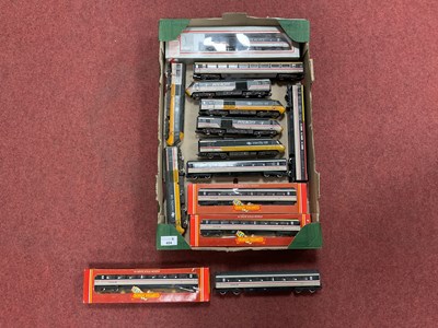 Lot 404 - A collection of 00 gauge InterCity 125 trains,...