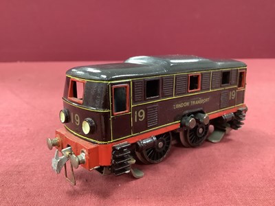 Lot 776 - A Pre-War 'OO' Scale 'London Transport'...