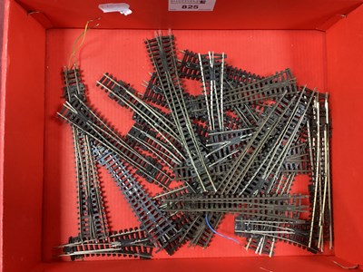 Lot 825 - Approximately Twenty Five N Gauge Points....