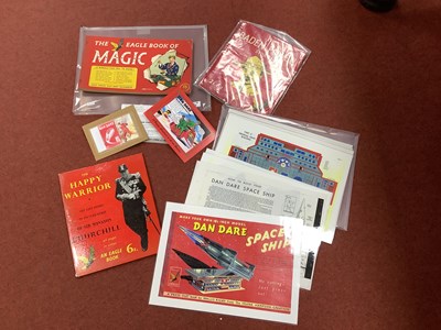 Lot 865 - The Eagle Book of Magic Press Out Book,...