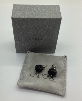 Lot 218 - LALIQUE PARIS; A pair of modern ladies ear...
