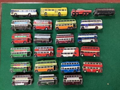 Lot 651 - Approximately twenty die cast 00 scale model...