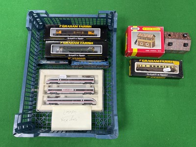 Lot 555 - Four Graham Farish 'N' Gauge/2mm Diesel...