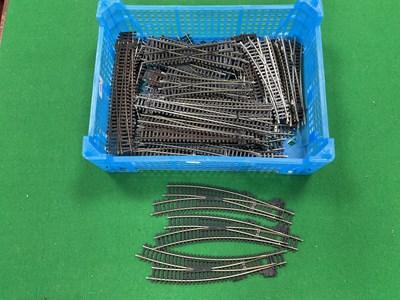 Lot 459 - Approximately forty-five 00 gauge points by...