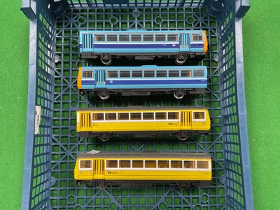 Lot 485 - Two Hornby 00 gauge "Pacer" two-car railcar...