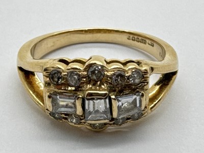 Lot 231 - A Modern 14ct Gold Decorative Diamond Cocktail...