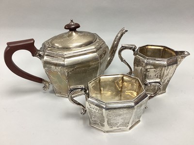 Lot 32 - Mappin & Webb; An Art Deco Hallmarked Silver...