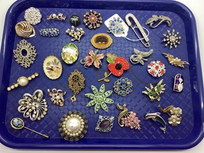 Lot 281 - A Collection of Modern Brooches, to include...