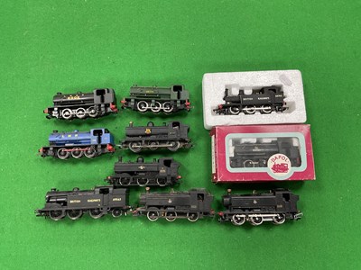 Lot 463 - Ten 00 gauge tank engines including a boxed...