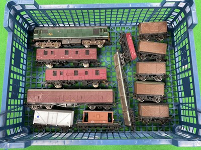 Lot 547 - An 00 gauge British Railways diesel mixed...