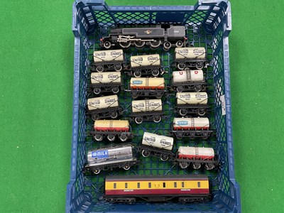 Lot 467 - An 00 gauge Milk Train, consisting of Hornby...