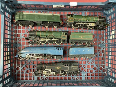 Lot 665 - Four Hornby-Dublo 00 gauge two-rail...