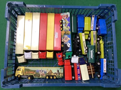 Lot 619 - Approximately Sixteen HO Scale Plastic/Diecast...