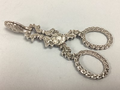 Lot 98 - A Decorative Pair of Edwardian Hallmarked...
