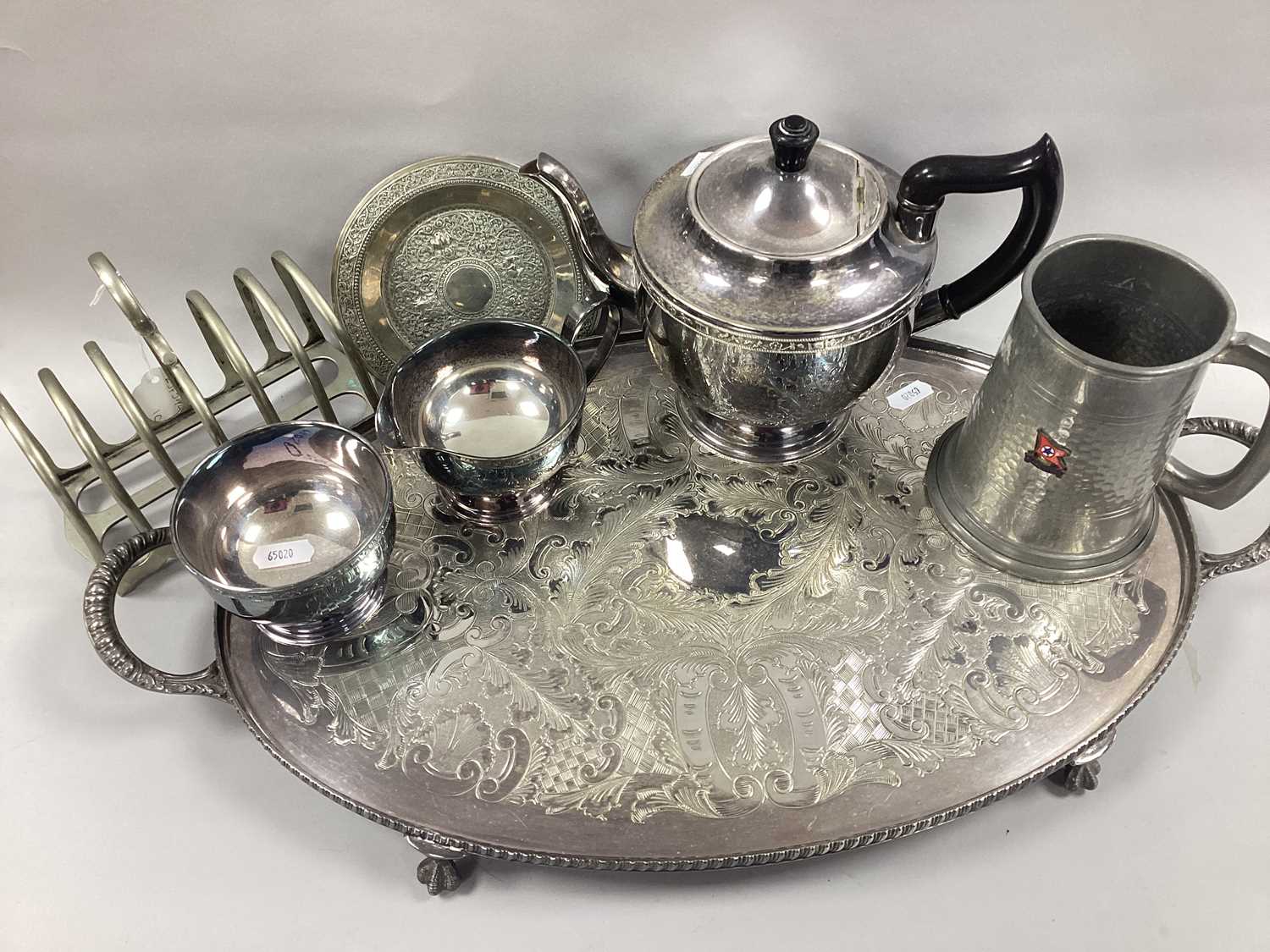 Collectible Tableware Lot 250 - A Collection of Tableware, to include a